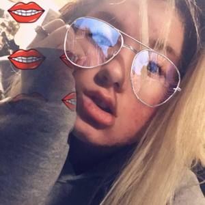 Meet your Posher, Paige